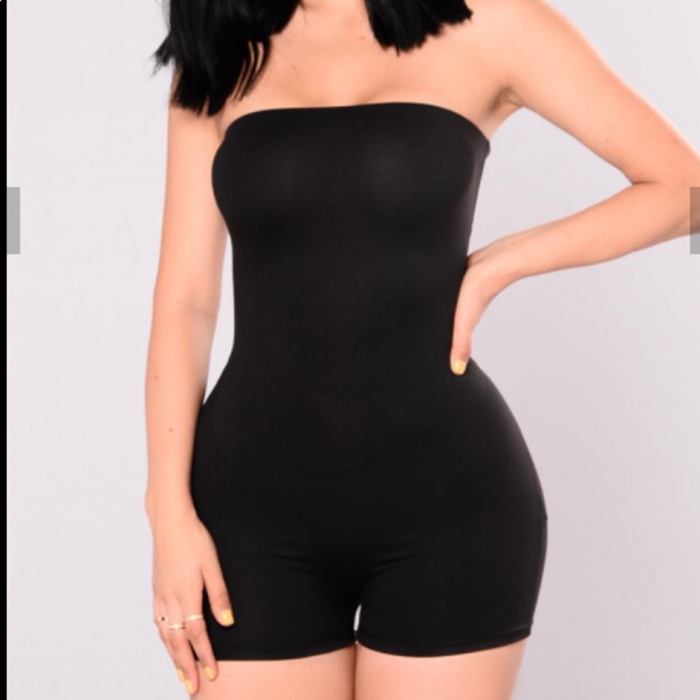Fashion nova sz m black buenos Aries romper